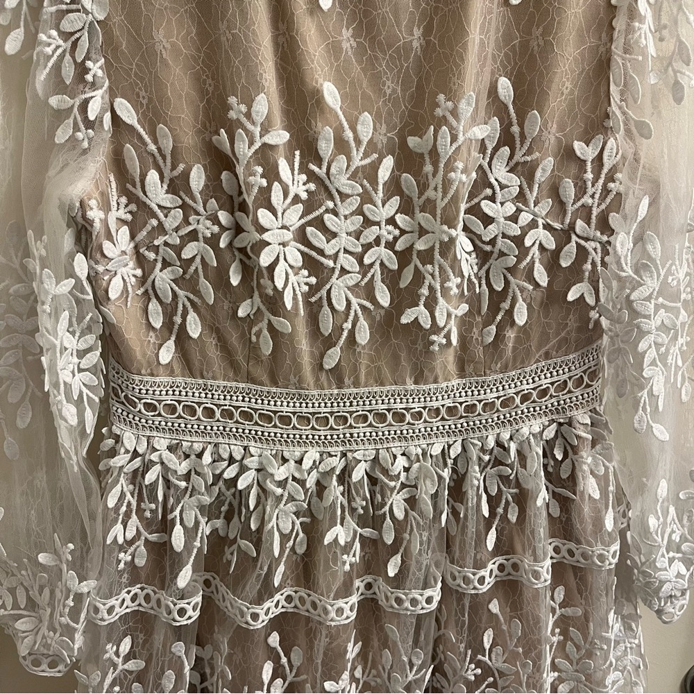 Ivy City Co Cream Lace Midi Dress - Picture 7 of 15